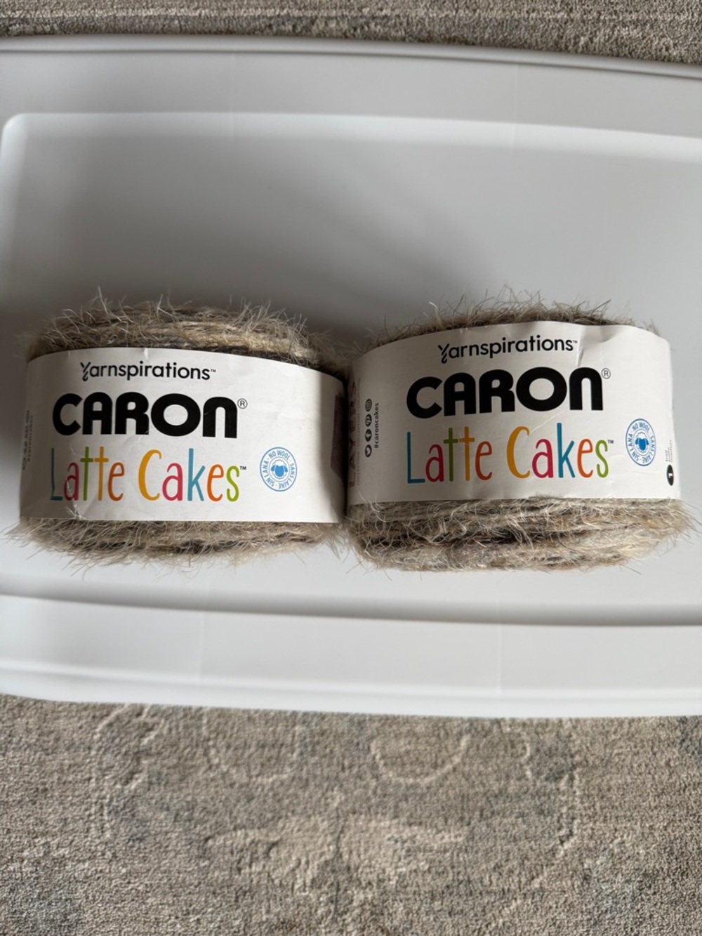Caron Latte Cakes
Size 8.8 oz ea
Color:sugar pearls
Lot of 2